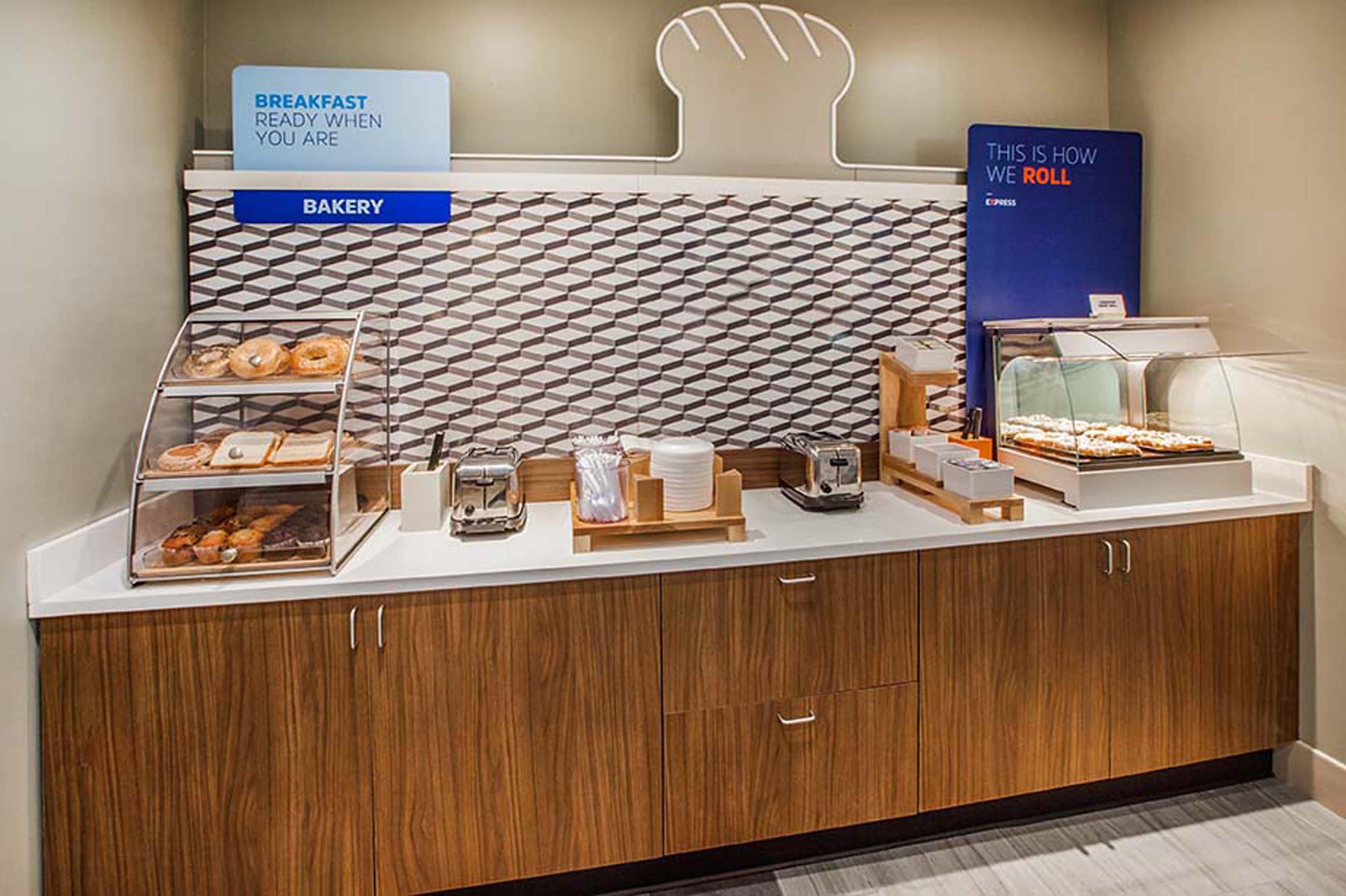 Holiday Inn Express Chapel Hill By Ihg Екстер'єр фото