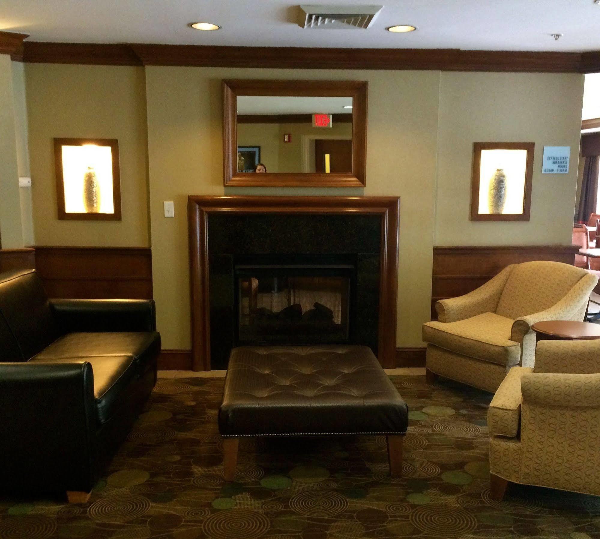 Holiday Inn Express Chapel Hill By Ihg Екстер'єр фото