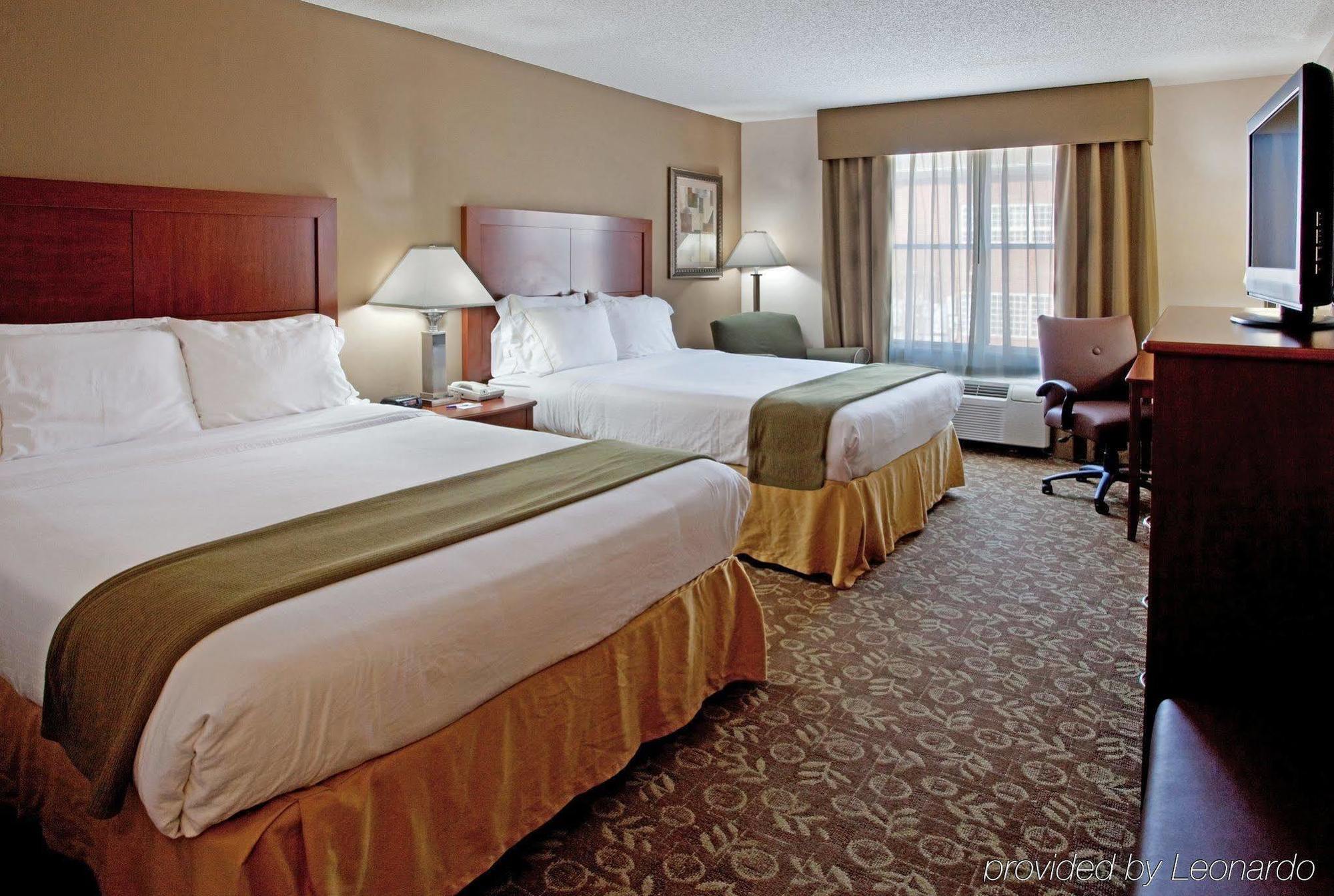 Holiday Inn Express Chapel Hill By Ihg Екстер'єр фото